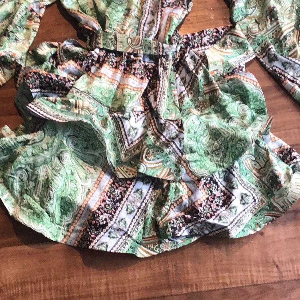Luxxel green floral